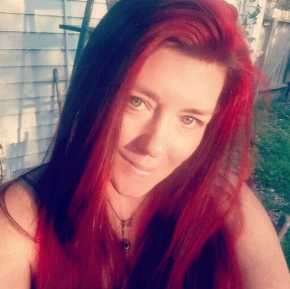 Meet your Posher, Misty - Picture 1 of 1